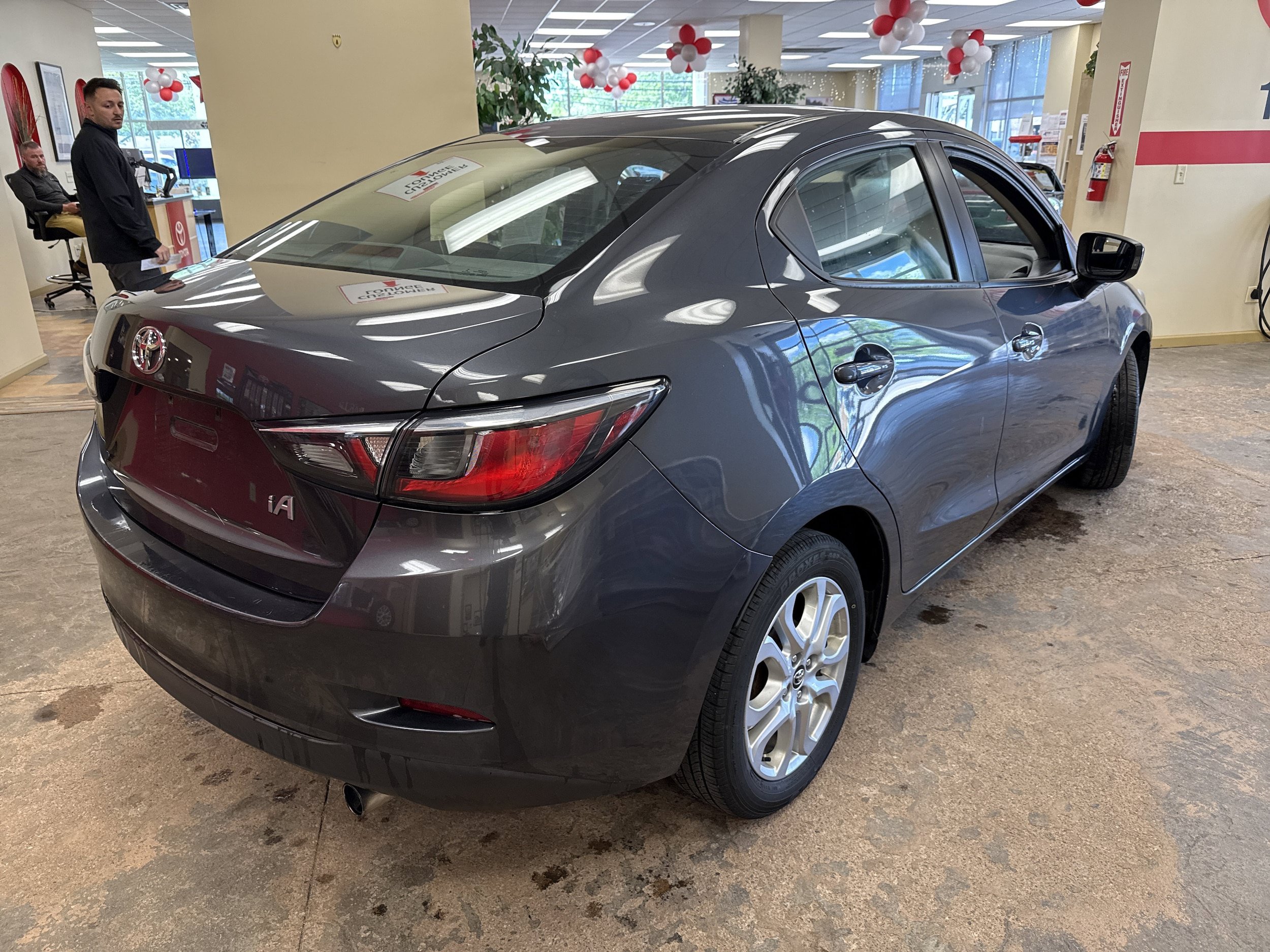 Used 2018 Toyota Yaris iA FWD image 9