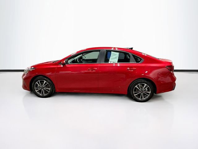 Used 2023 Kia Forte LXS FWD image 4