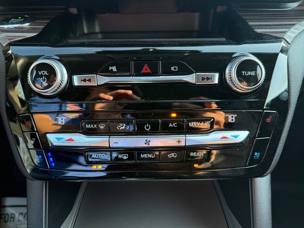 Used 2021 Ford Explorer Limited w/ Equipment Group 301A image 26