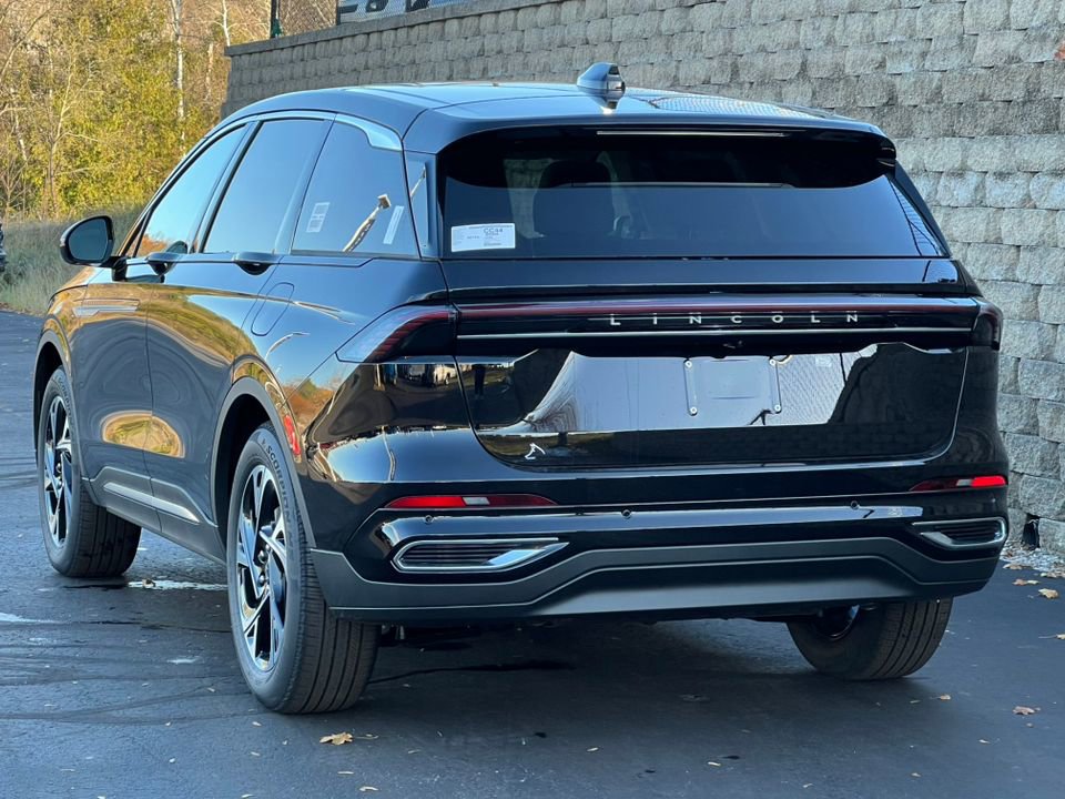 New 2026 Lincoln Nautilus Premier w/ Equipment Group 102A AWD/4WD image 38