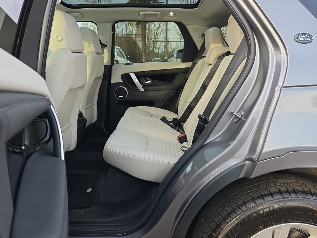 New 2025 Land Rover Discovery Sport S image 5