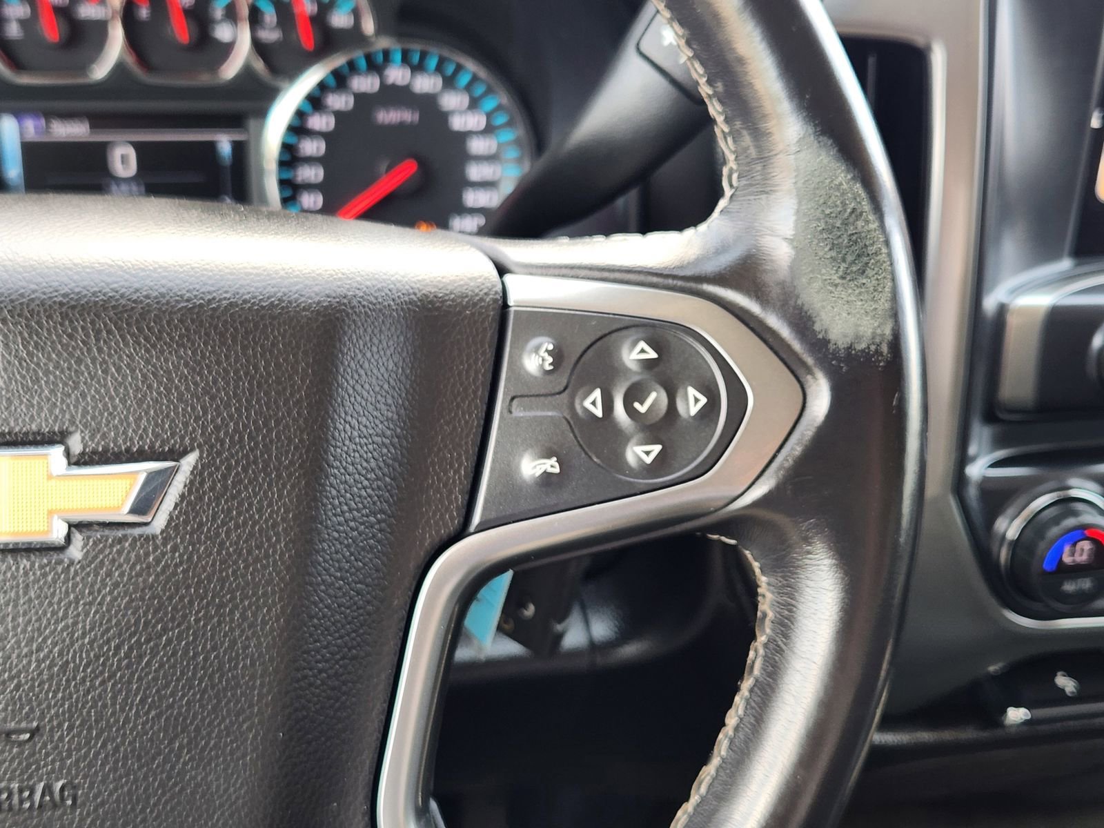 Used 2018 Chevrolet Silverado 1500 LT w/ Texas Edition RWD image 33