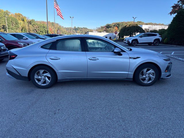 Used 2025 Hyundai Sonata SE FWD image 6