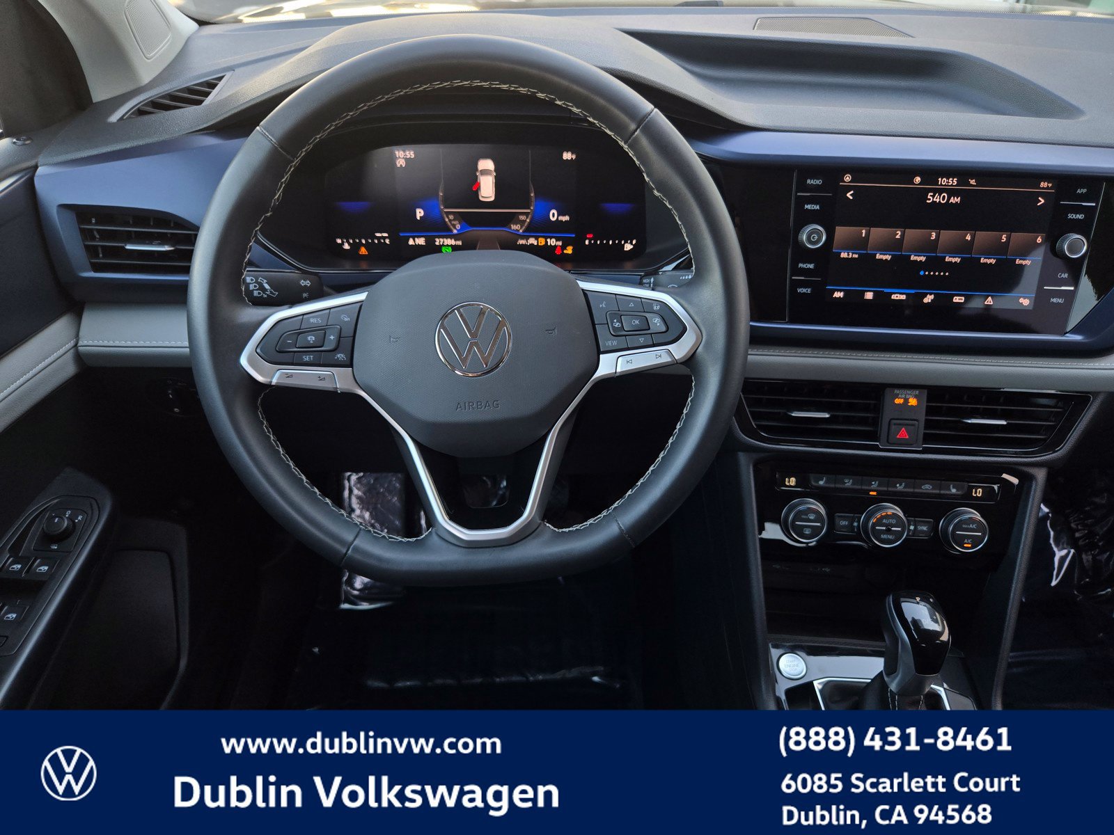 Certified 2024 Volkswagen Taos SE FWD image 13