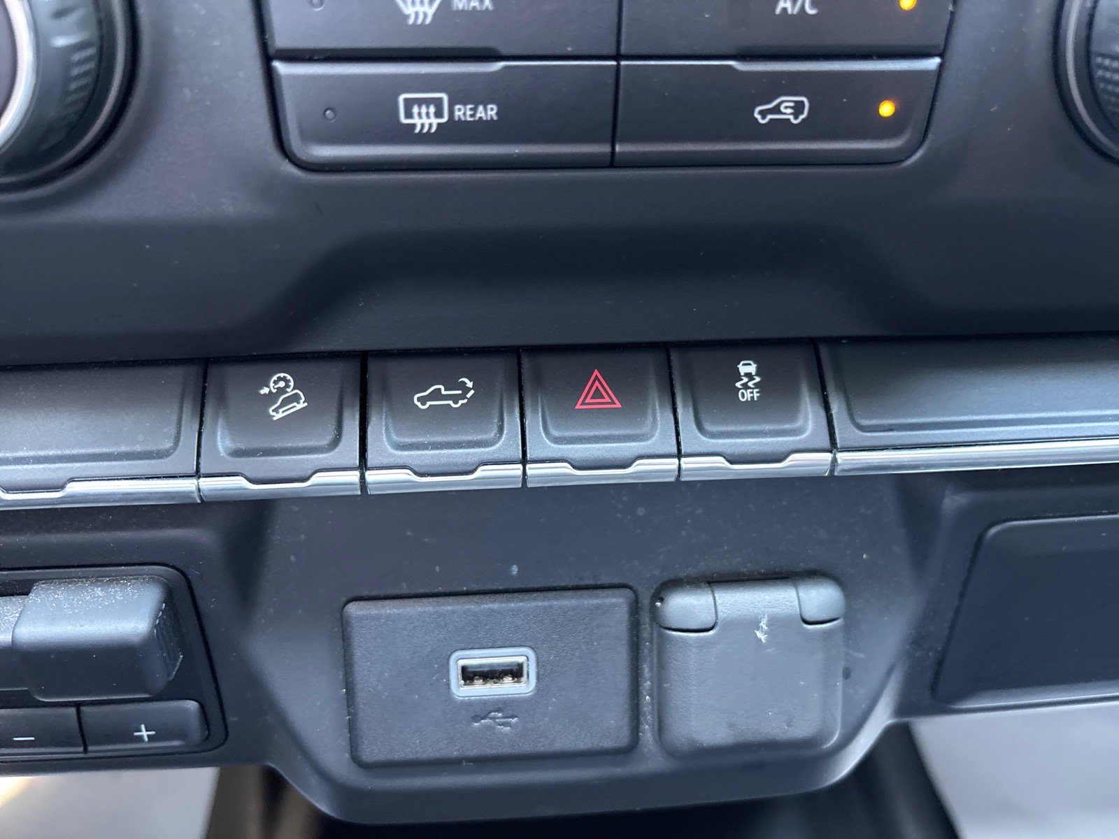 Used 2019 Chevrolet Silverado 1500 Custom Trail Boss w/ Custom Convenience Package AWD/4WD image 34
