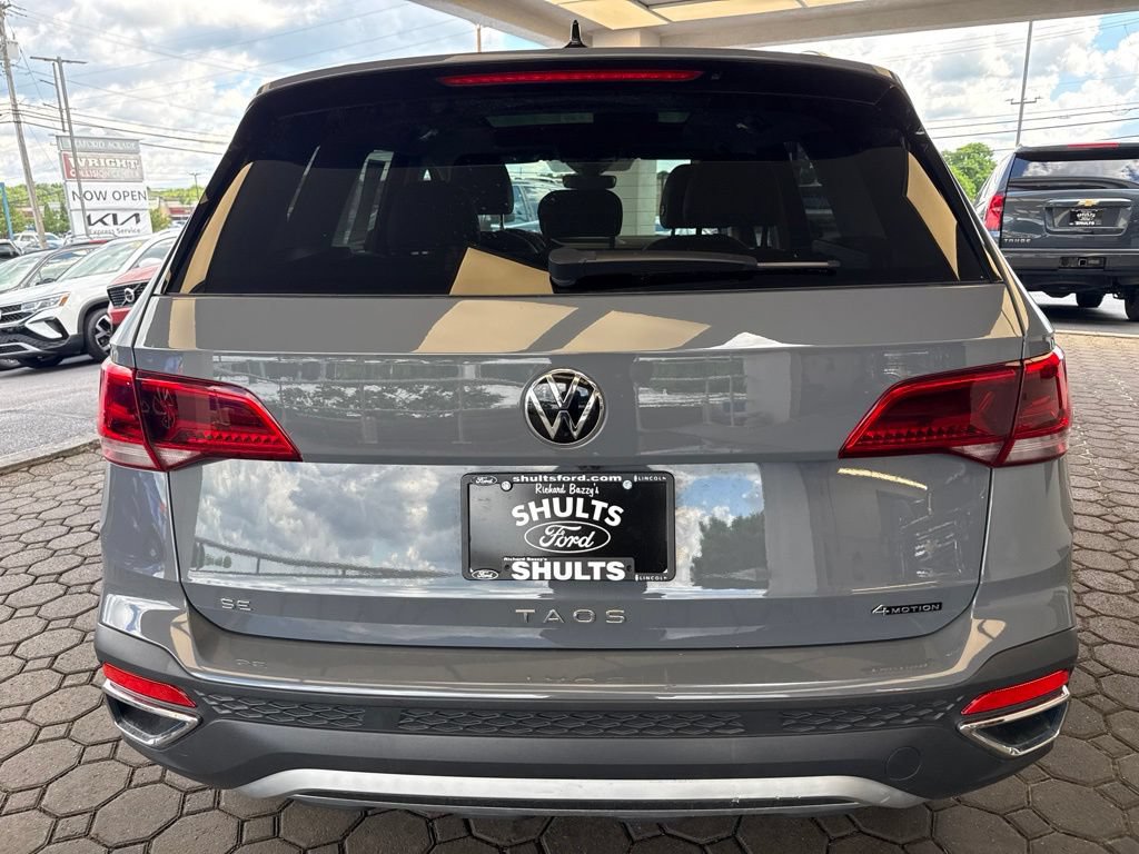 Used 2023 Volkswagen Taos SE AWD/4WD image 7