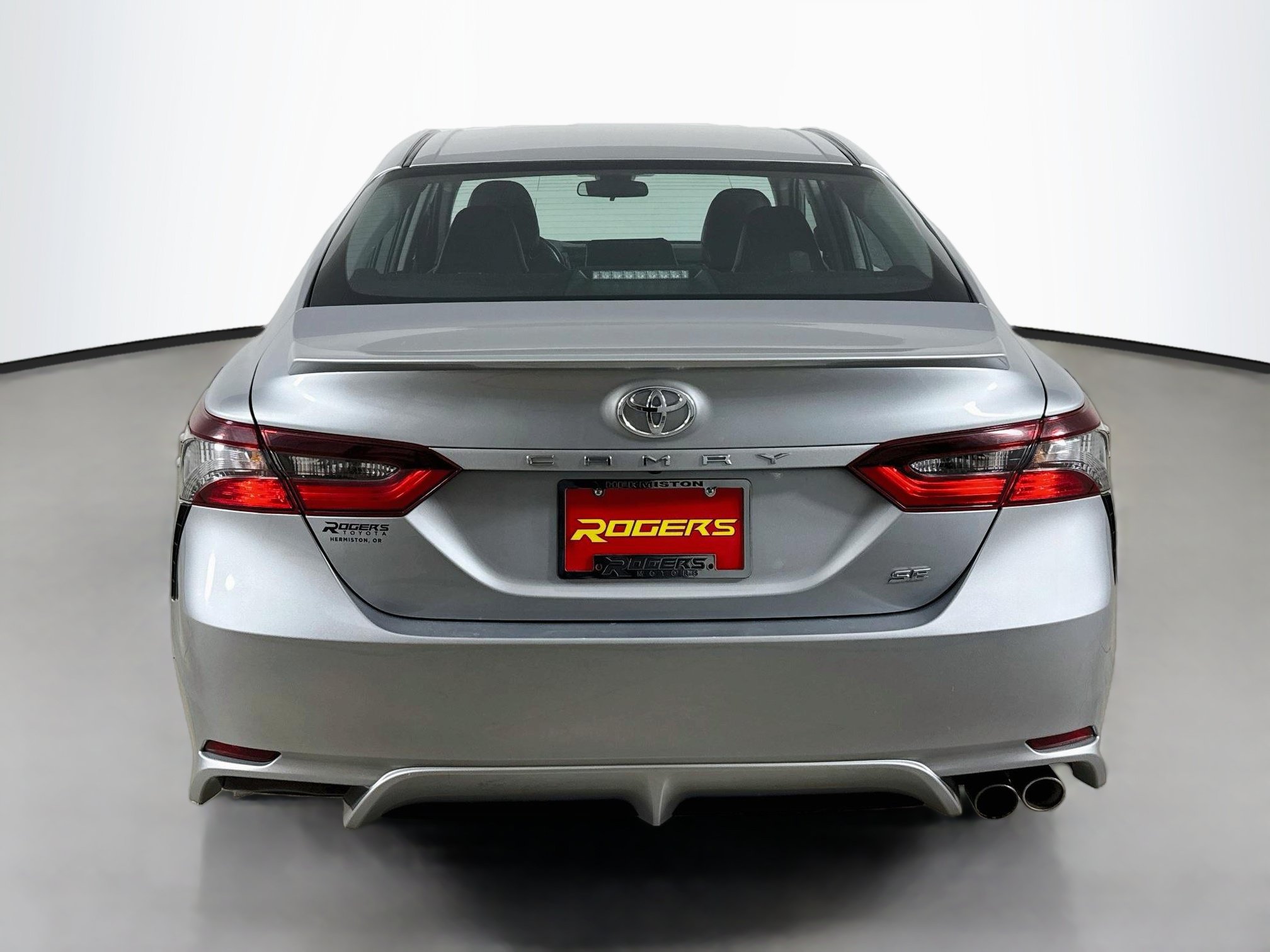Used 2024 Toyota Camry SE FWD image 7