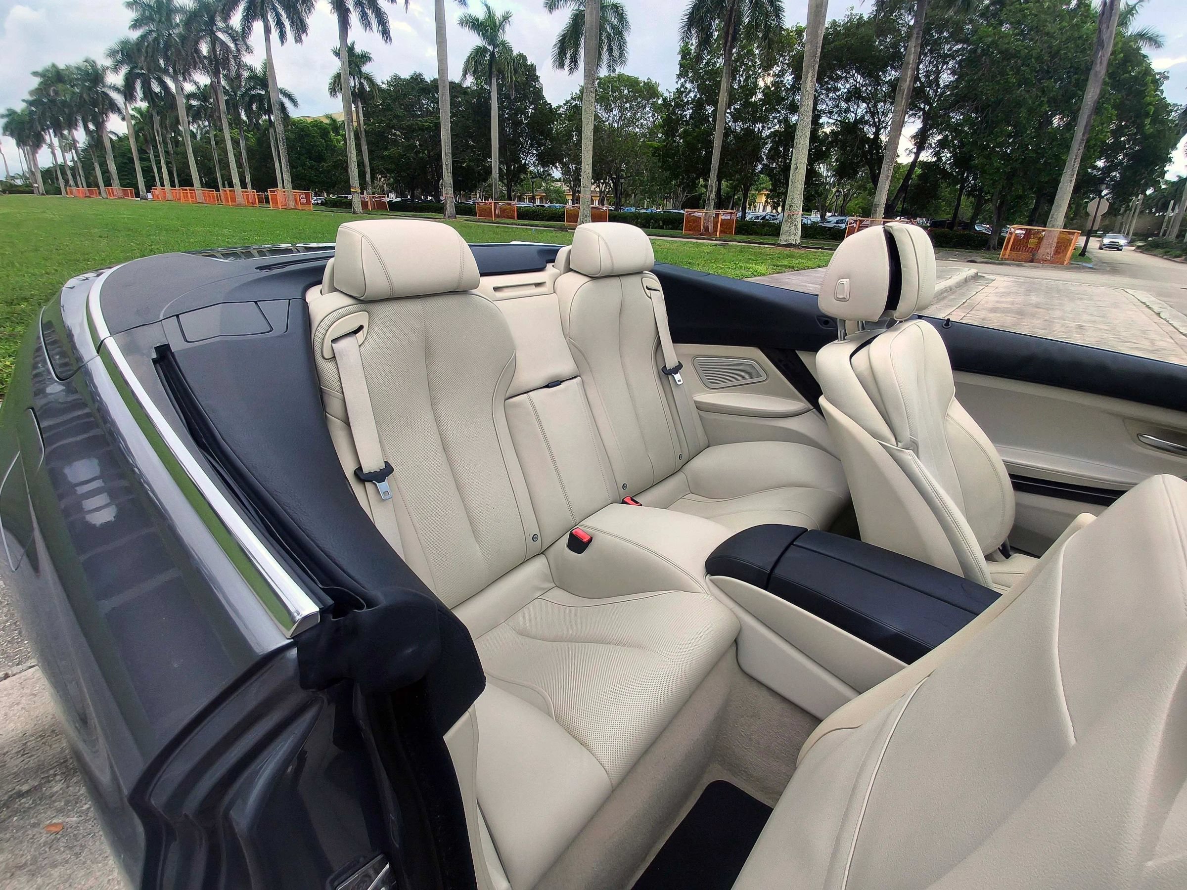 Used 2012 BMW 650i Convertible RWD image 16