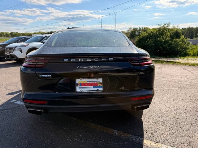 Used 2017 Porsche Panamera 4 AWD/4WD image 33