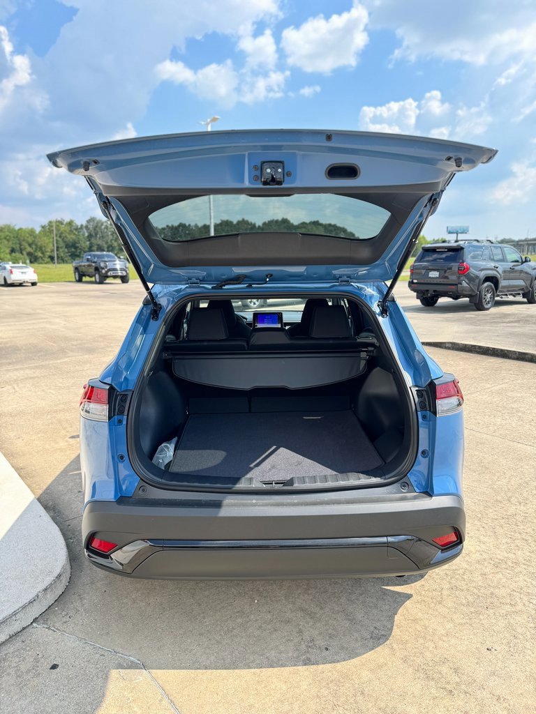 Used 2026 Toyota Corolla Cross AWD Hybrid w/ Moonroof Package image 8