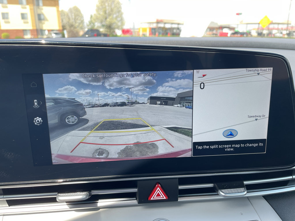 Certified 2025 Hyundai Elantra Limited FWD image 24