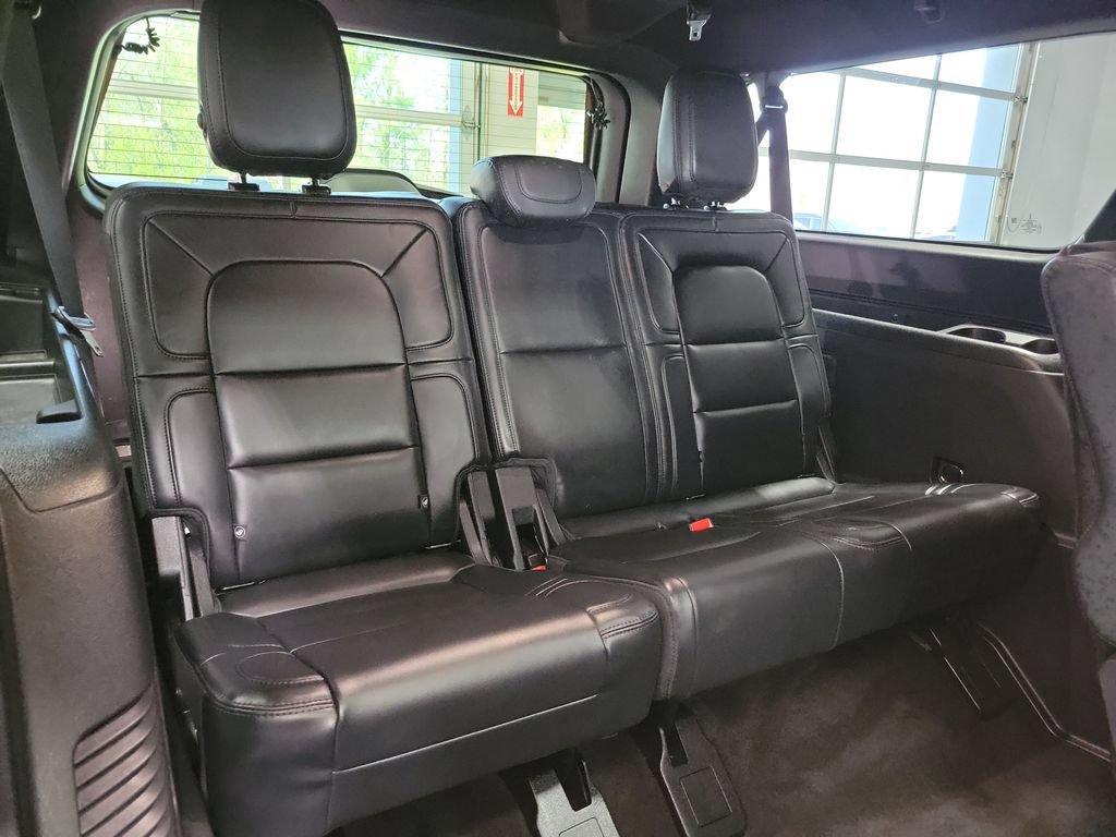 Used 2024 Lincoln Navigator L Reserve AWD/4WD image 18