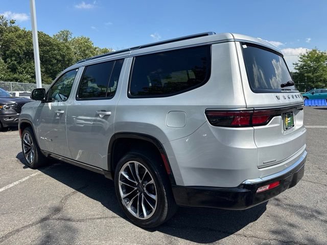 Used 2022 Jeep Wagoneer Series III w/ Premium Group I AWD/4WD image 17