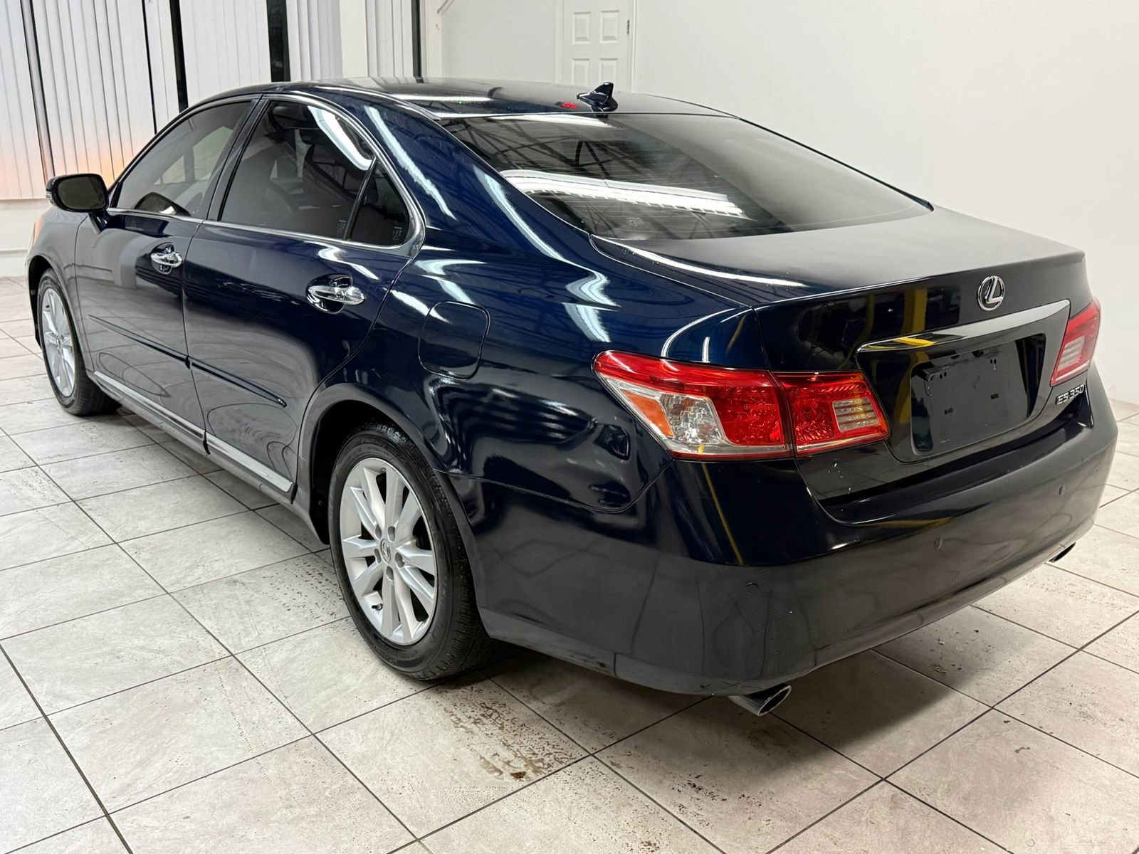 Used 2011 Lexus ES 350 ES 350 Sedan 4D image 7