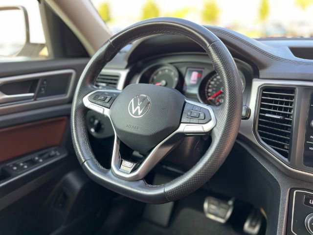 Used 2021 Volkswagen Atlas SE w/ Panoramic Sunroof Package image 11