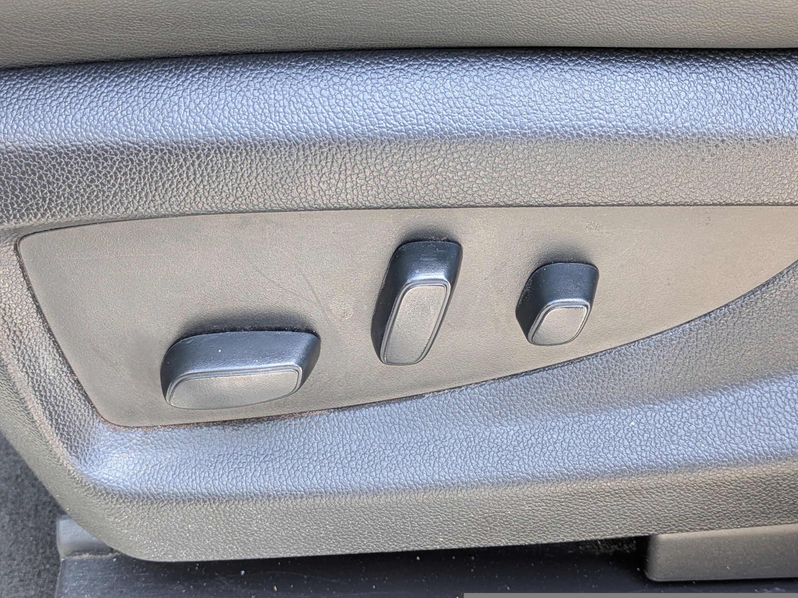 Used 2019 GMC Yukon Denali w/ Open Road Package image 19