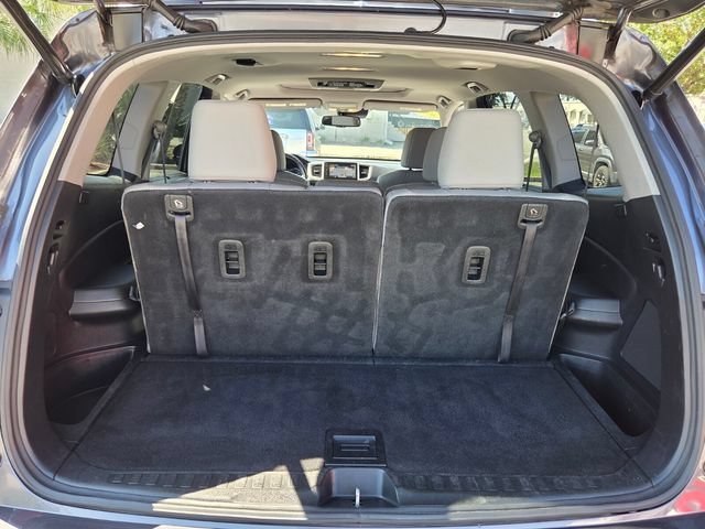 Used 2018 Honda Pilot Touring image 14