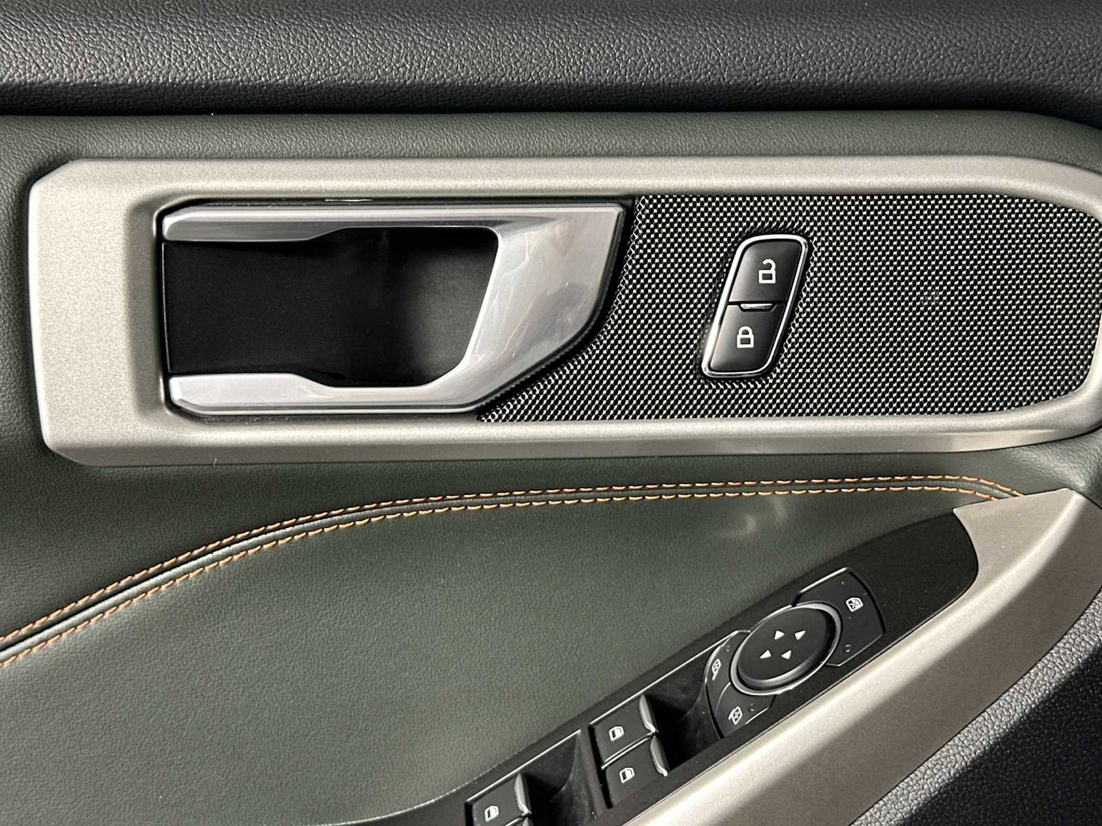 Used 2022 Ford Explorer Timberline image 12