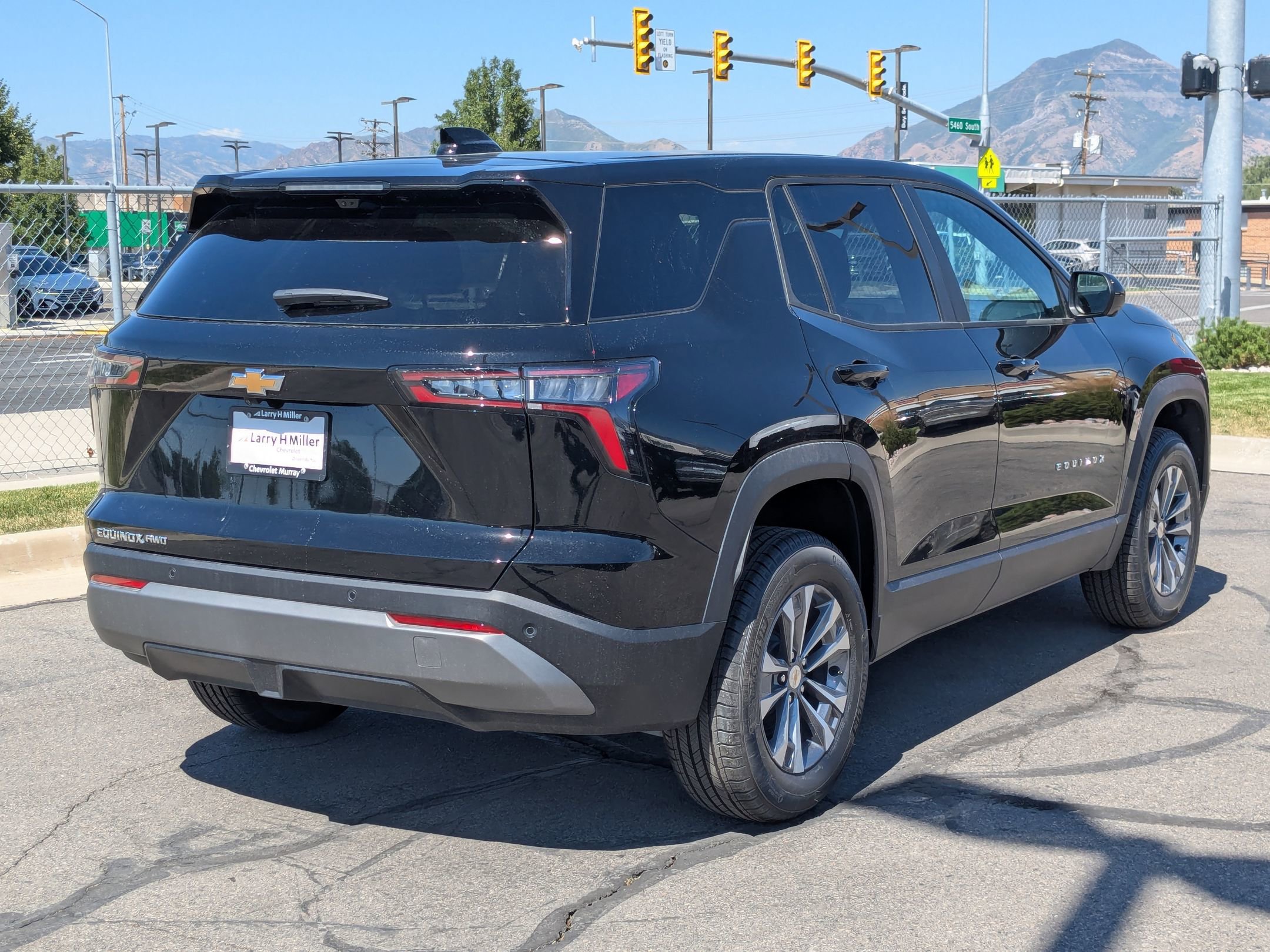 New 2026 Chevrolet Equinox LT w/ Safety and Technology Package image 5