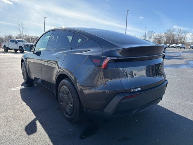 Used 2026 Tesla Model Y Standard image 3