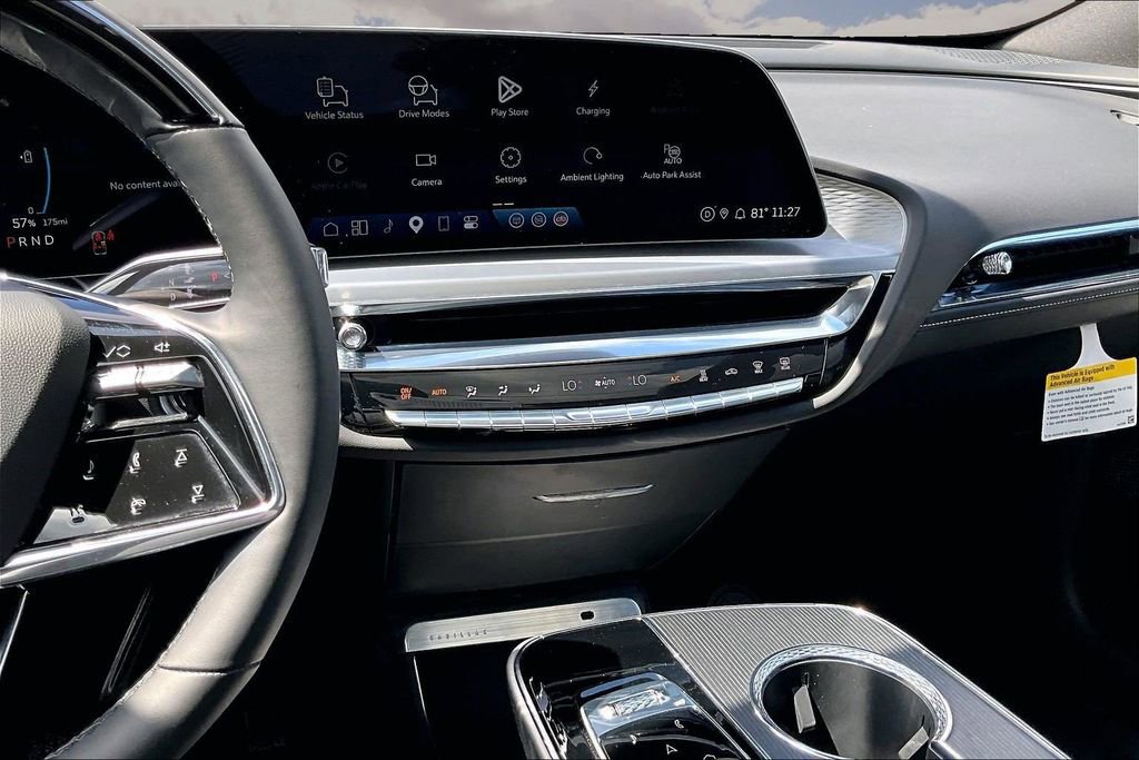 Used 2025 Cadillac Lyriq Luxury w/ LPO, Floor Liner Package AWD/4WD image 9