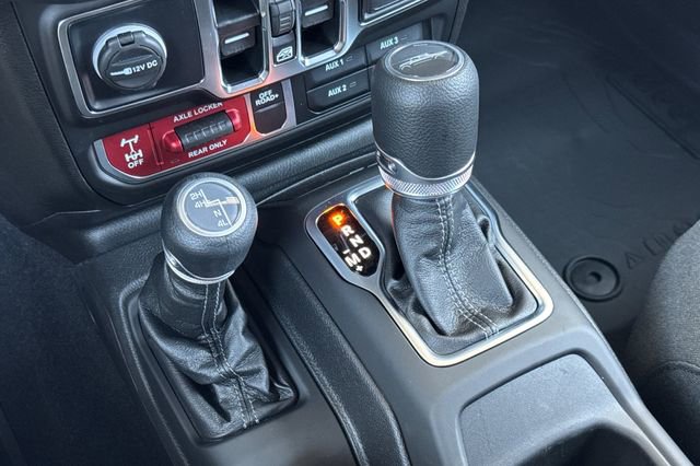 New 2025 Jeep Gladiator Willys AWD/4WD image 21