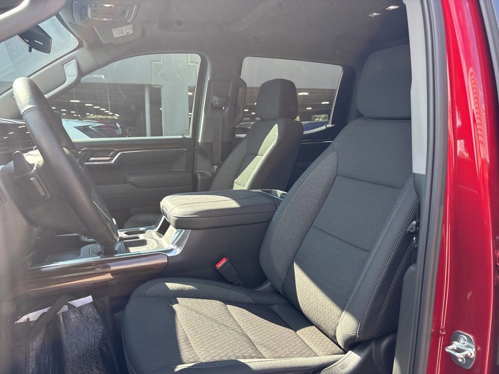 Used 2025 Chevrolet Silverado 1500 LT Trail Boss w/ Convenience Package II image 13