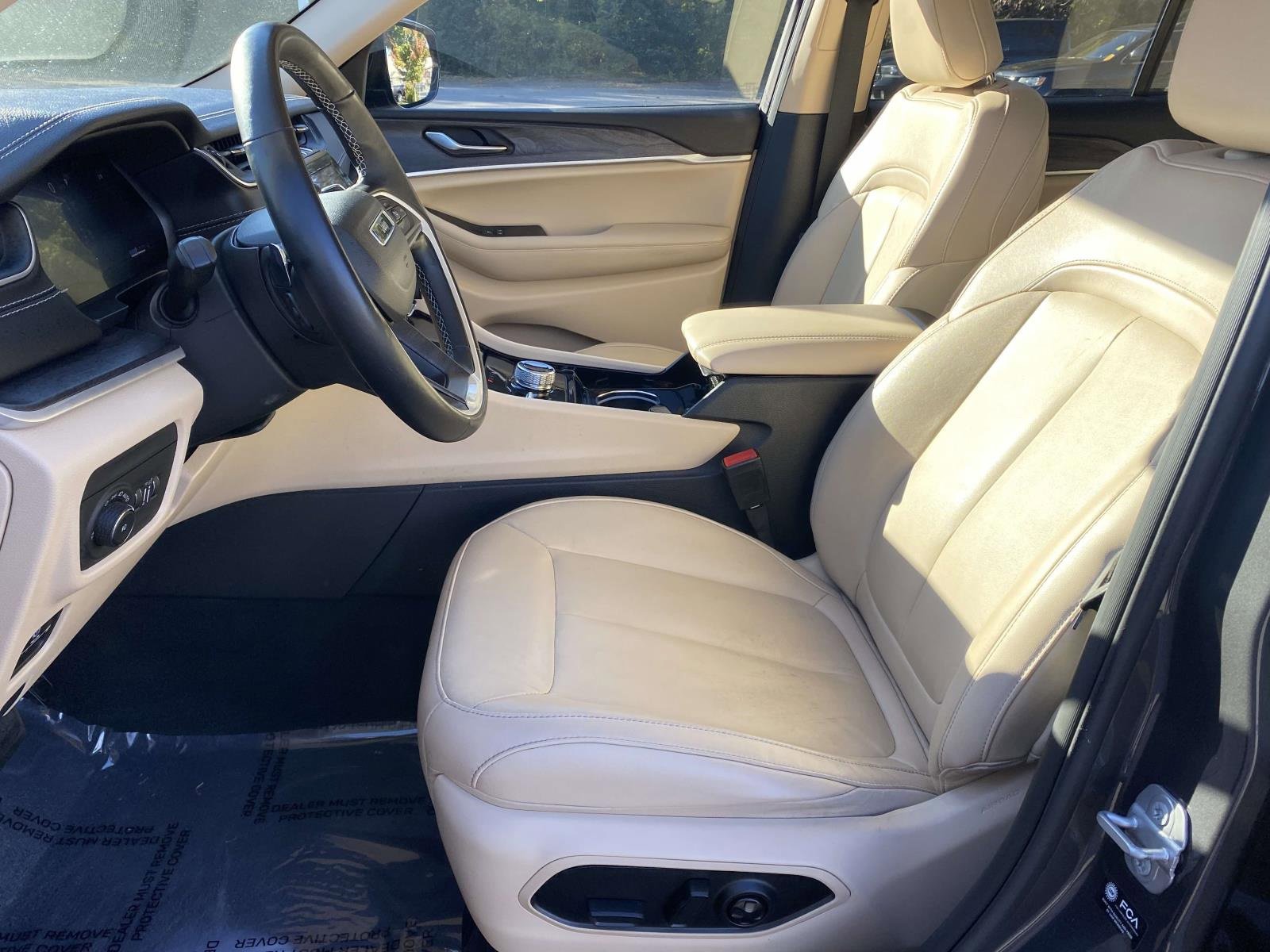 Used 2022 Jeep Grand Cherokee Limited image 14