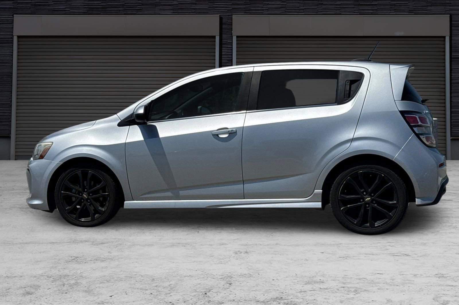 Used 2017 Chevrolet Sonic Premier FWD image 7