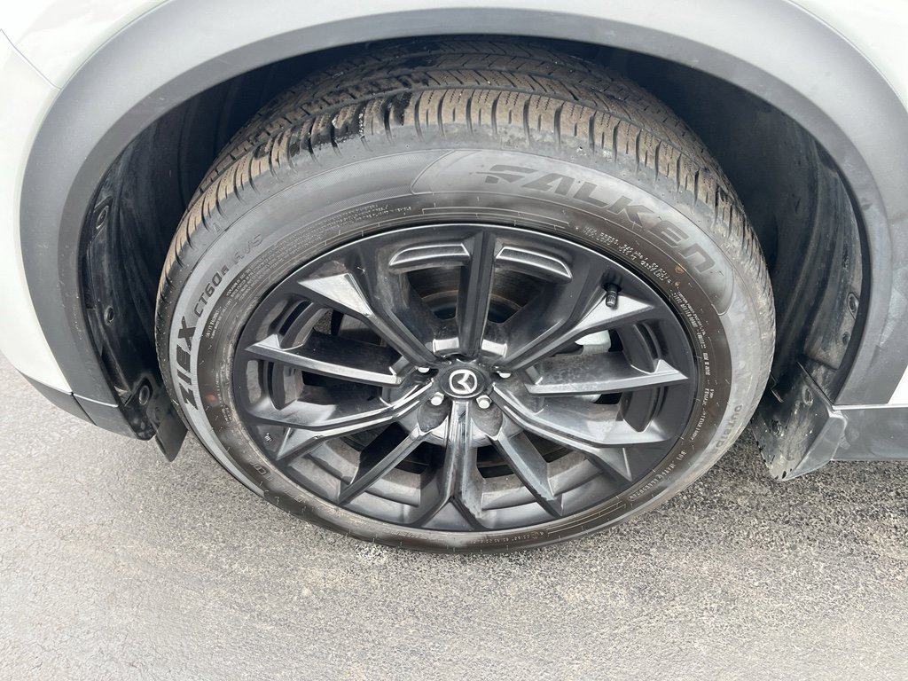 Certified 2025 MAZDA CX-70 3.3 Turbo w/ Premium Plus Pkg image 37