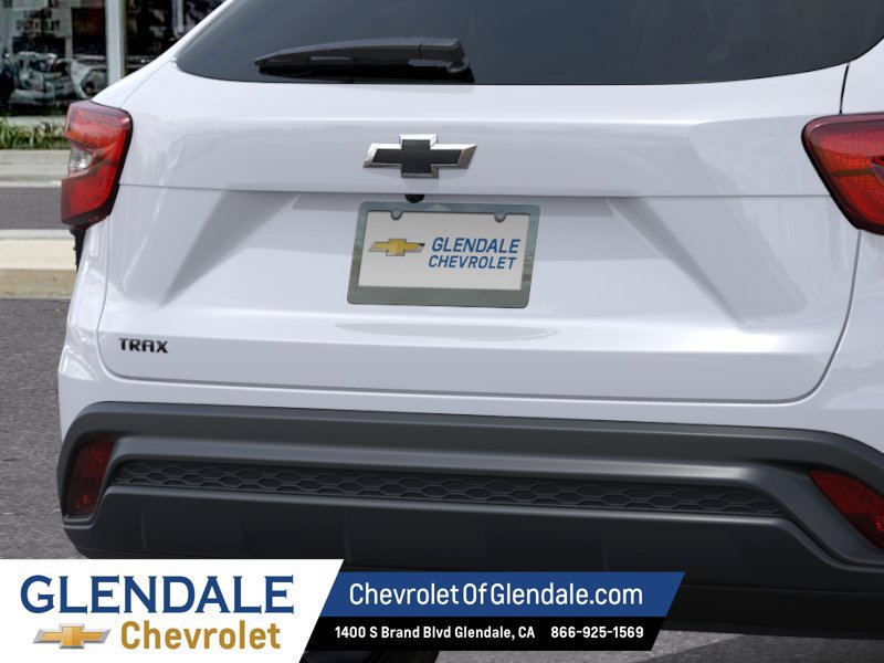 New 2026 Chevrolet Trax LS w/ LS Convenience Package FWD image 14