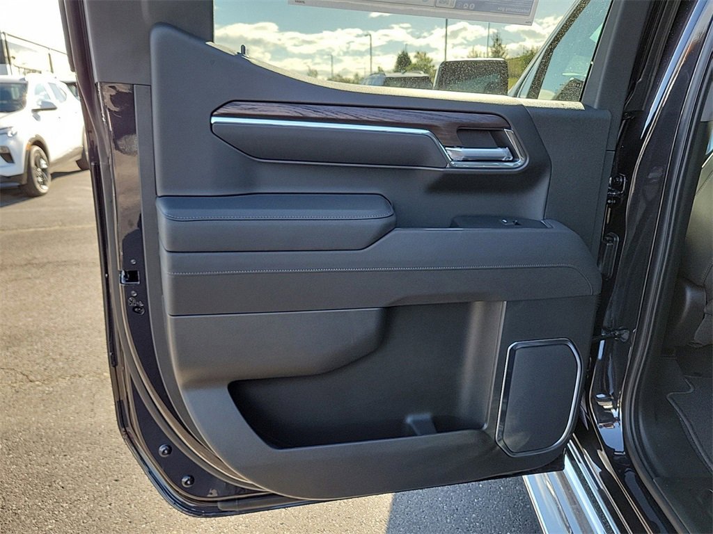 New 2026 GMC Sierra 1500 SLT w/ SLT Premium Plus Package image 13