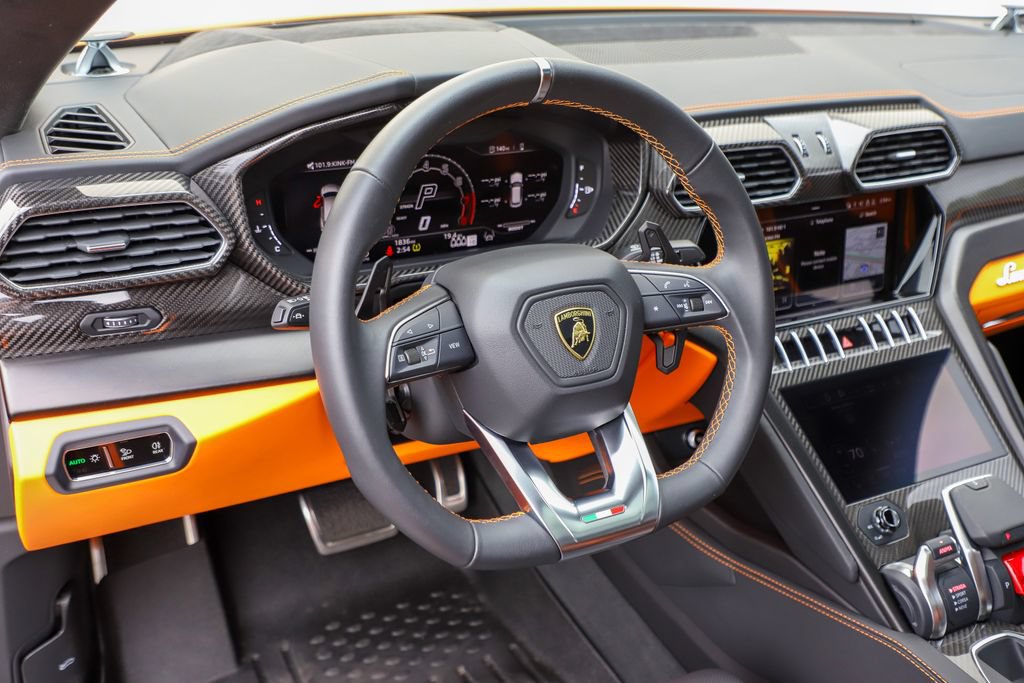 Used 2024 Lamborghini Urus S AWD/4WD image 27