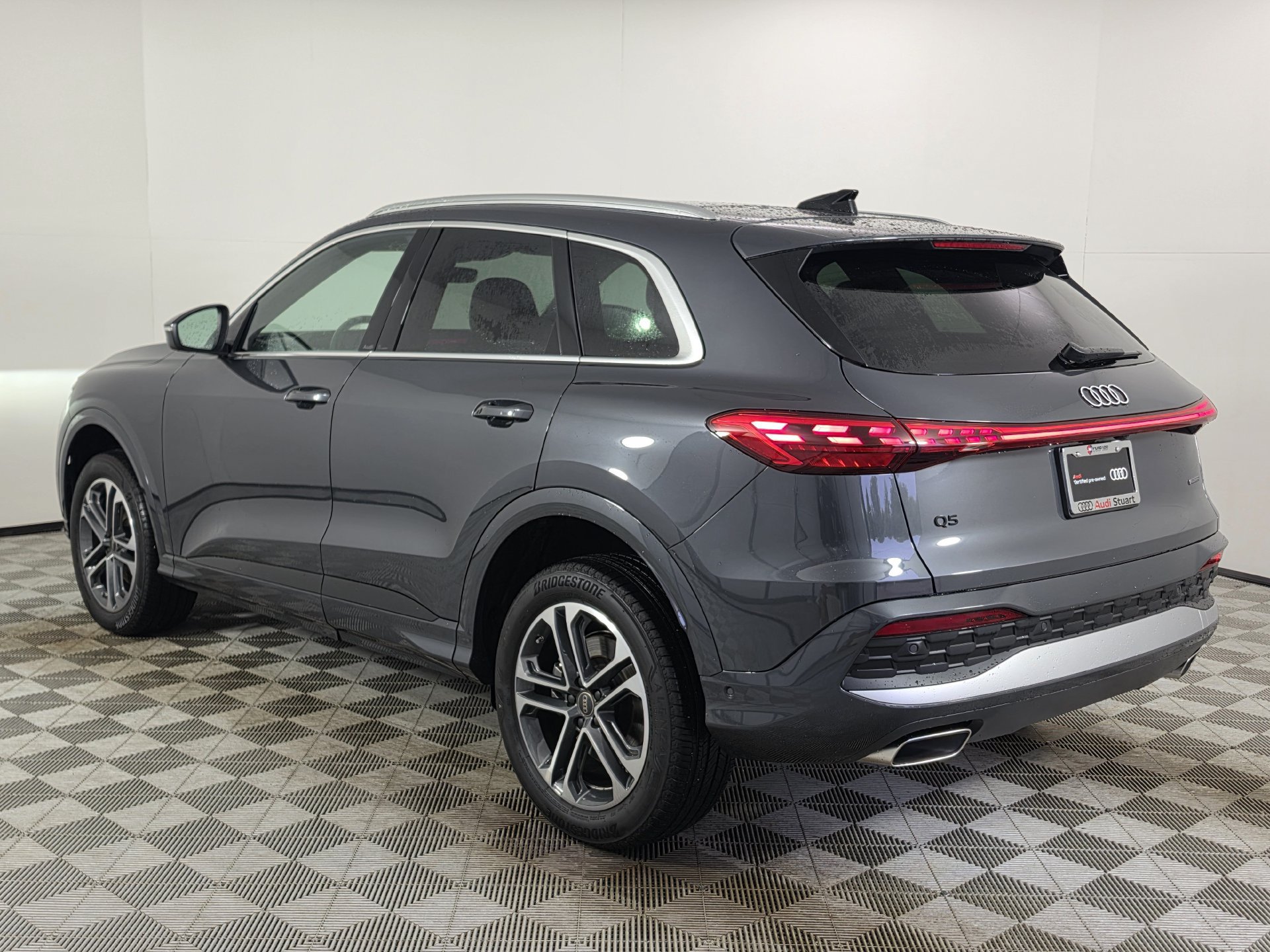 Certified 2025 Audi Q5 Premium w/ Convenience Package AWD/4WD image 37