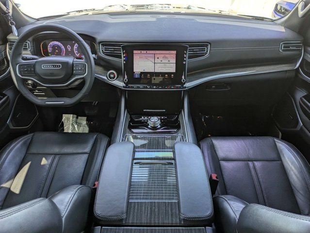Used 2022 Jeep Wagoneer Series II RWD image 17