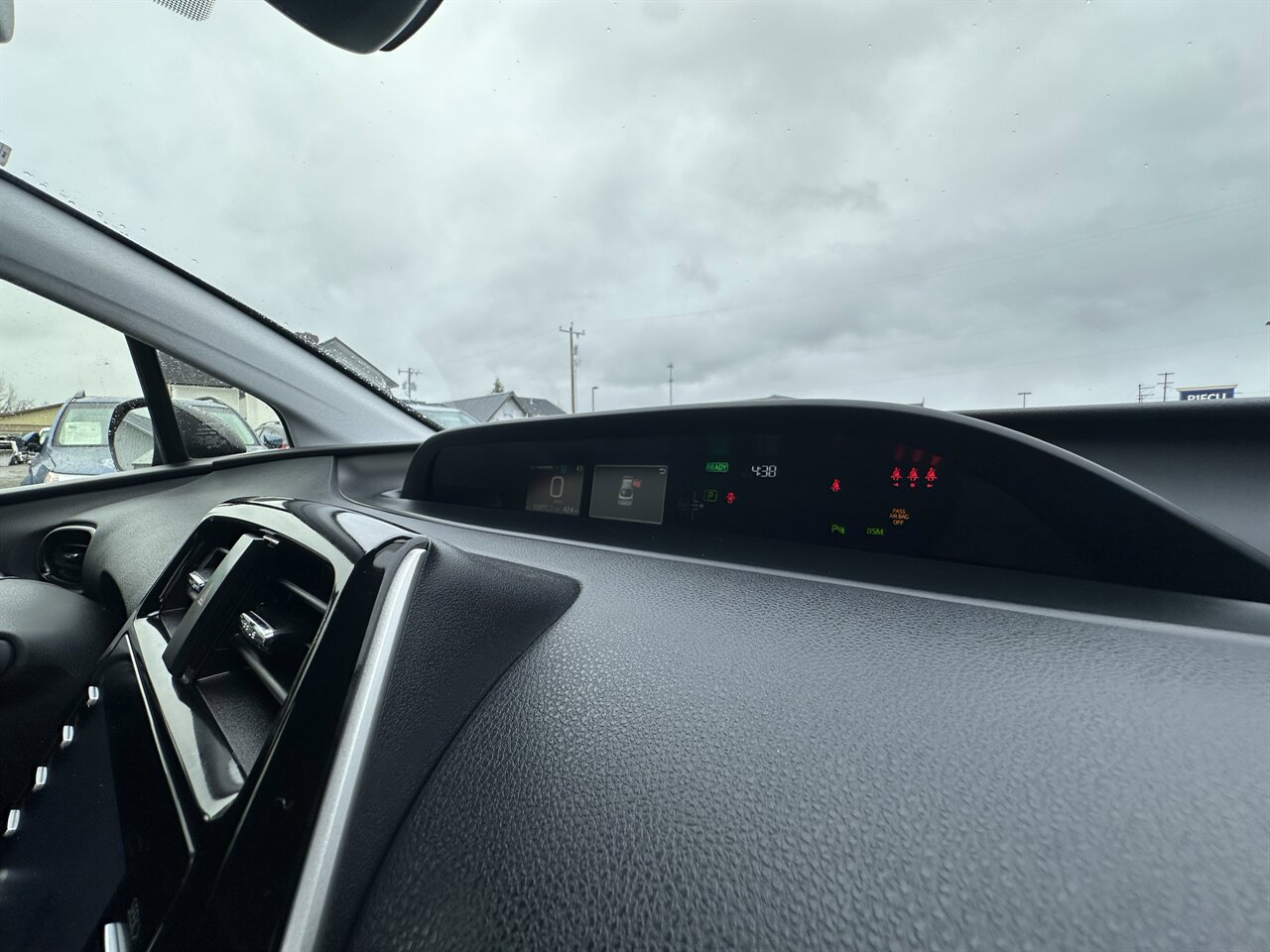 Used 2022 Toyota Prius AWD image 15