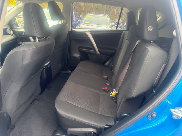 Used 2016 Toyota RAV4 LE AWD/4WD image 18