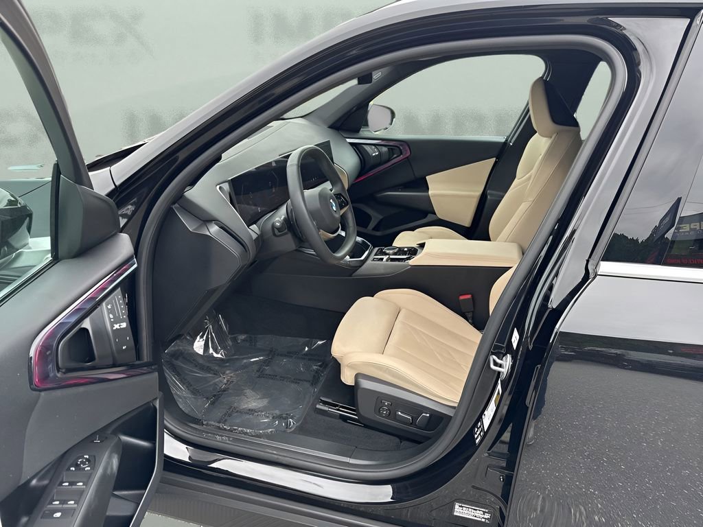 Used 2025 BMW X3 xDrive30i AWD/4WD image 9