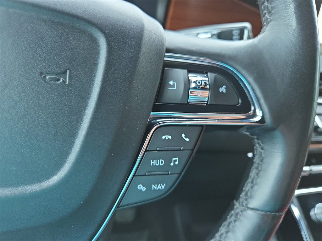 Used 2020 Lincoln Navigator Reserve w/ Luxury Package image 24