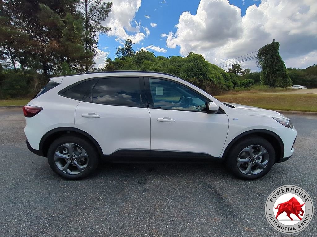 New 2026 Ford Escape ST-Line Select AWD/4WD image 3