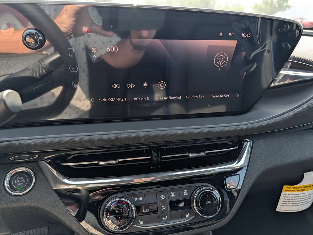 New 2026 Buick Envista Sport Touring w/ Convenience I Package FWD image 23