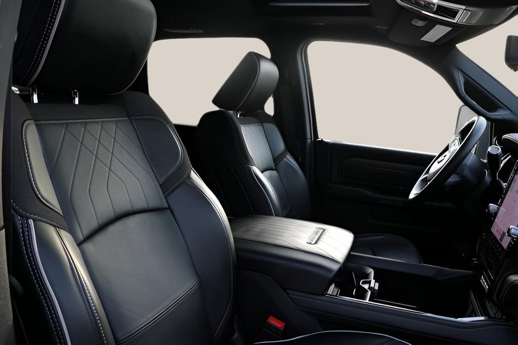 Used 2025 RAM 3500 Limited image 20