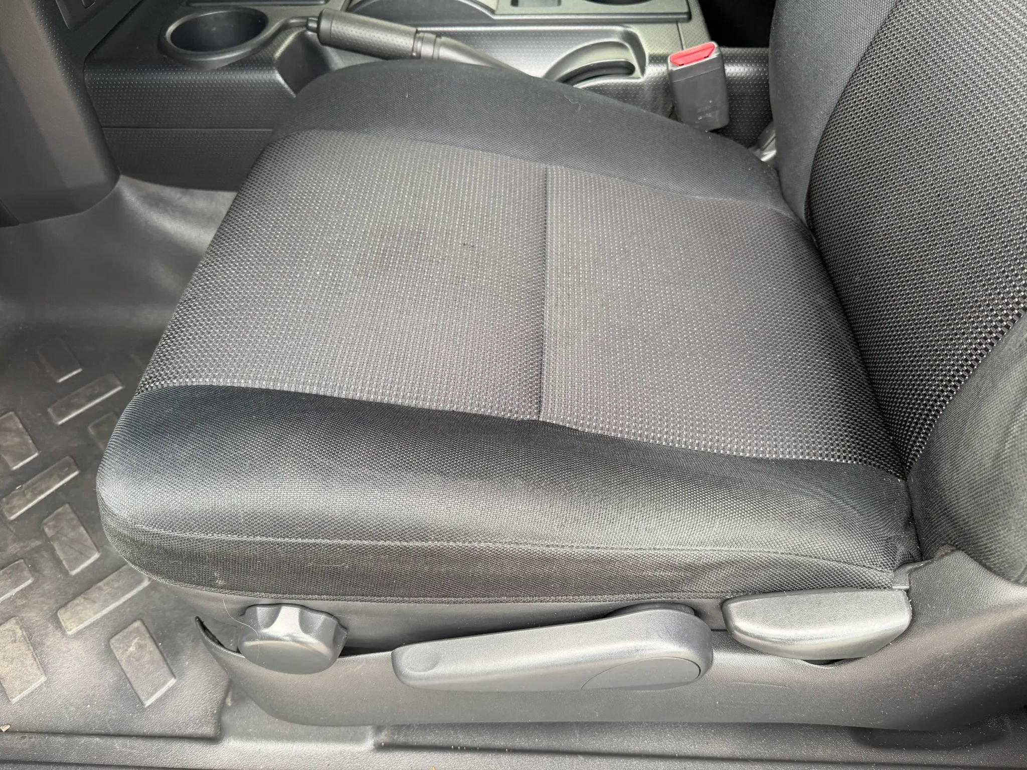 Used 2007 Toyota FJ Cruiser 2WD w/ Upgrade Pkg 2 image 9
