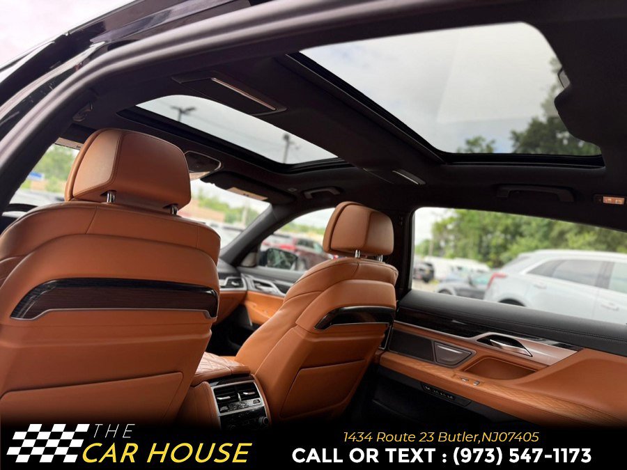 Used 2022 BMW 750Li xDrive AWD/4WD image 19