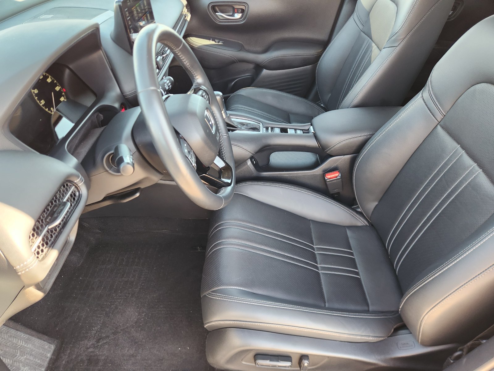 Certified 2024 Honda HR-V EX-L image 16