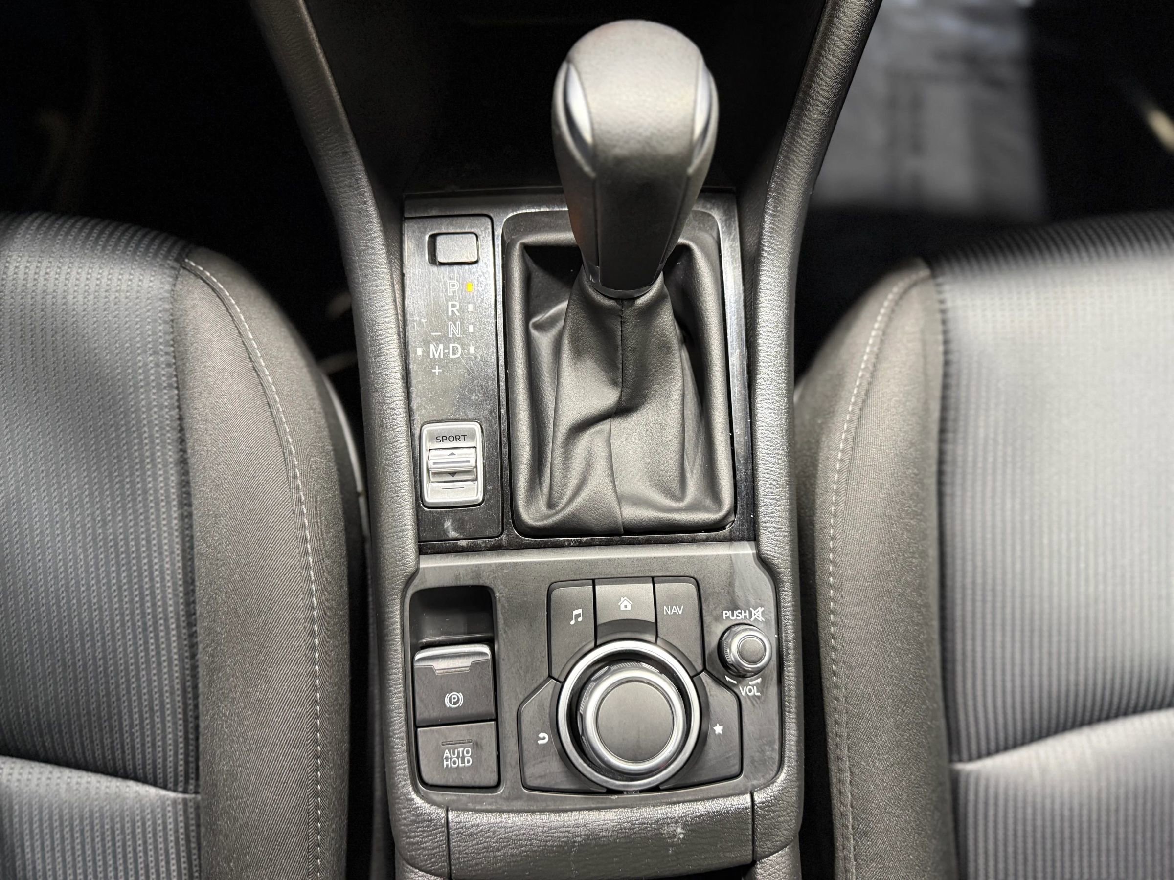 Used 2021 MAZDA CX-3 Sport image 19