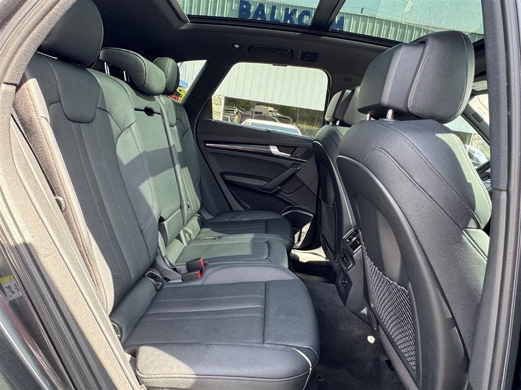 Used 2018 Audi SQ5 Prestige w/ Prestige Package AWD/4WD image 18