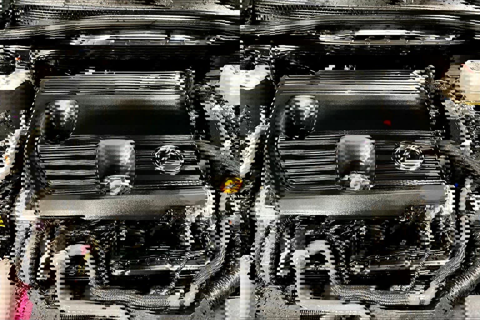 Used 2025 Lexus ES 300h w/ Premium Package image 31