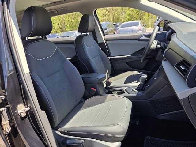 Used 2023 Volkswagen Taos SE image 17