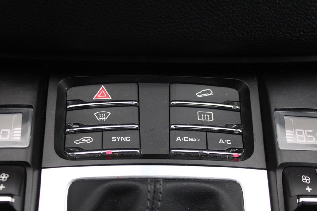 Certified 2017 Porsche Macan GTS image 31